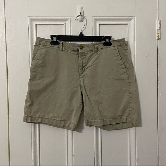 Old Navy shorts  - Picture 1 of 6